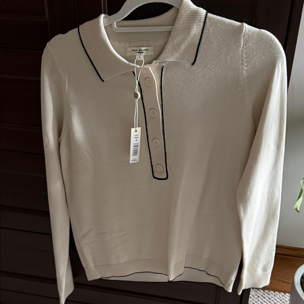 Max Studio Cream Sweater with Black Accents
